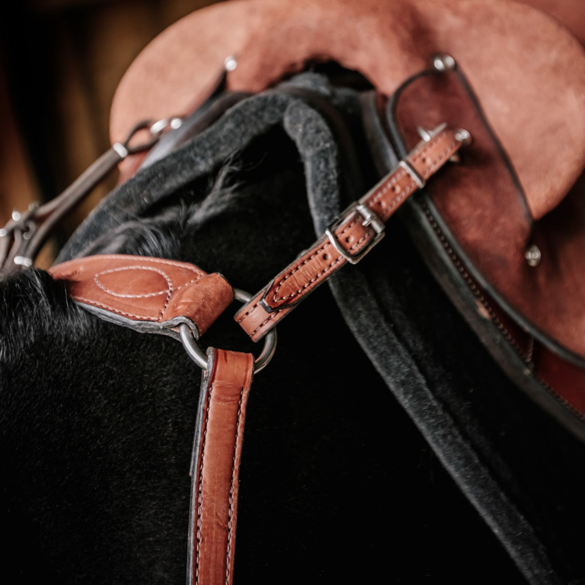 Handcrafted Edge Sewn Leather Stockman’s Breastplate – Adjustable Saddle Support