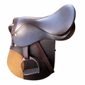 Premium Grain Leather English Training Saddle – Suede Grip Panels for Schooling & Flatwork