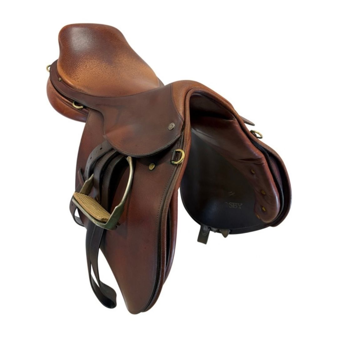 Crosby Close Contact English Saddle – Leather Seat & Brass Hardware