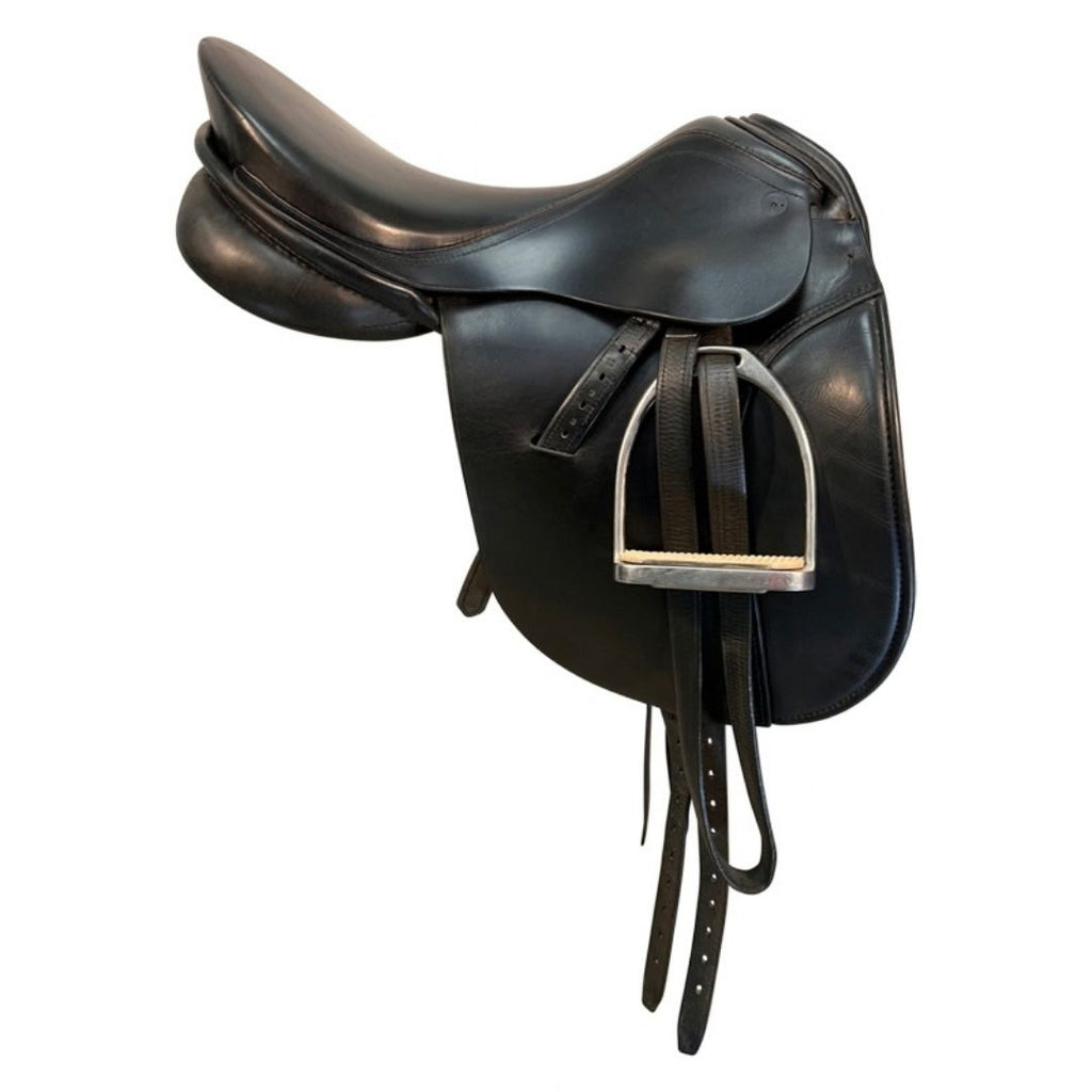 Premium Leather Dressage Horse Saddle – Classic English Design with Stainless Steel Hardware