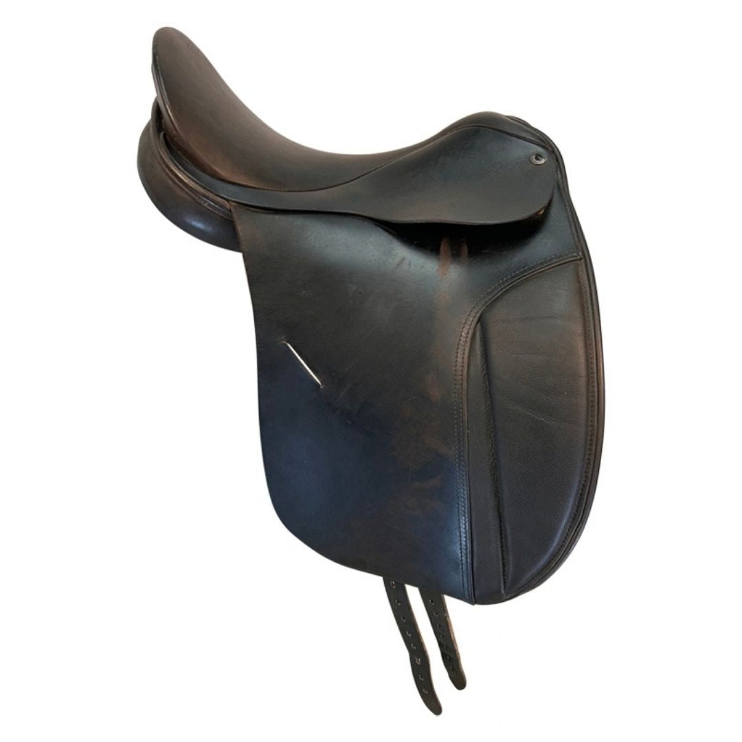 Genuine Leather Dressage Saddle – Traditional English Design with Brass Hardware