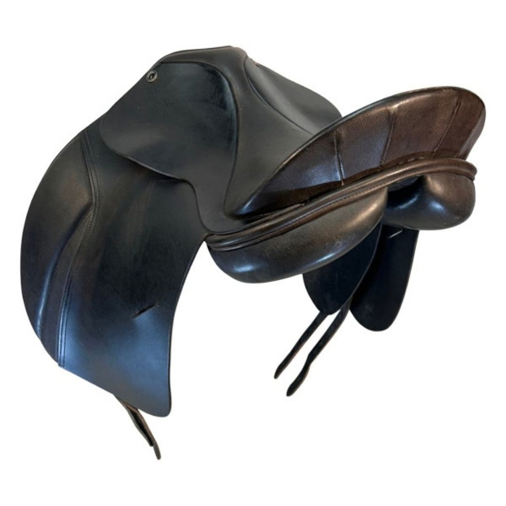 Genuine Leather Dressage Saddle – Traditional English Design with Brass Hardware