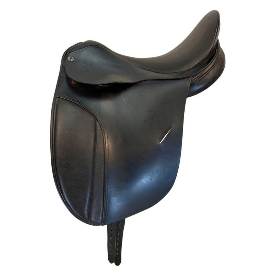 Genuine Leather Dressage Saddle – Traditional English Design with Brass Hardware