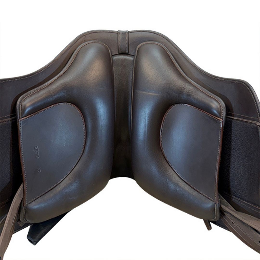 Genuine Leather English Saddle – Leather Seat,Tree & Brass Hardware