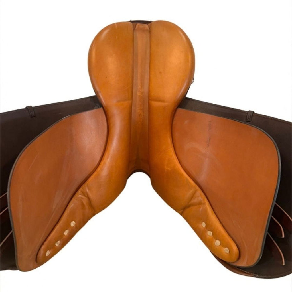 Falcon Close Contact English Saddle – Leather Seat & English Billet Rigging