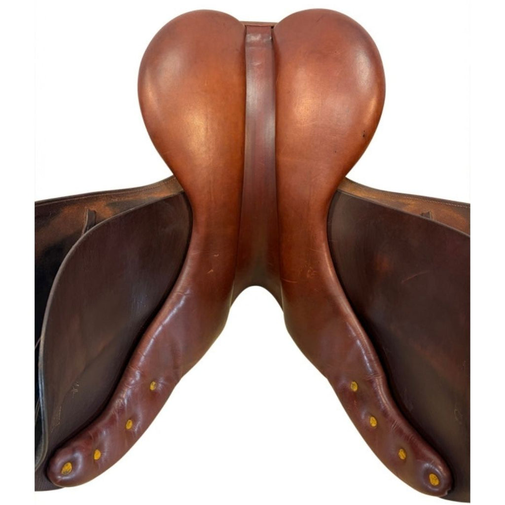 Crosby Close Contact English Saddle – Leather Seat & Brass Hardware